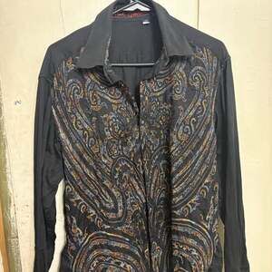 Robert Graham Limited Edition Long Sleeve Paisley Shirt